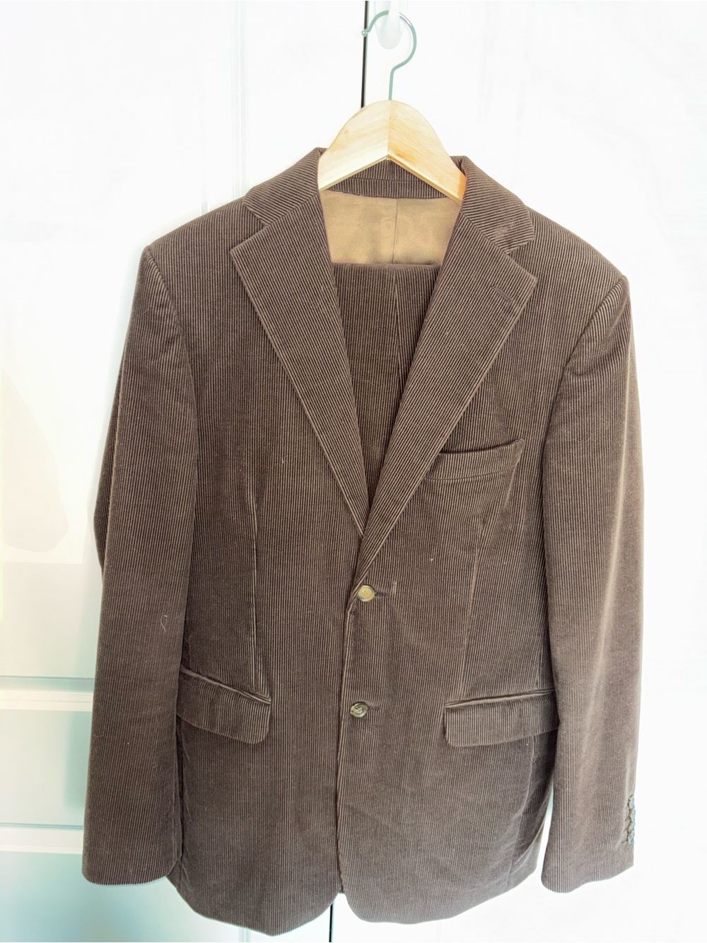 Men's Brown Corduroy Suit - fits medium